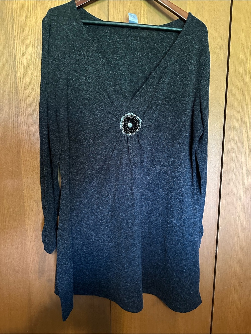 Monroe & Main Black Long Sleeve V-Neck Tunic with Center Embellishment